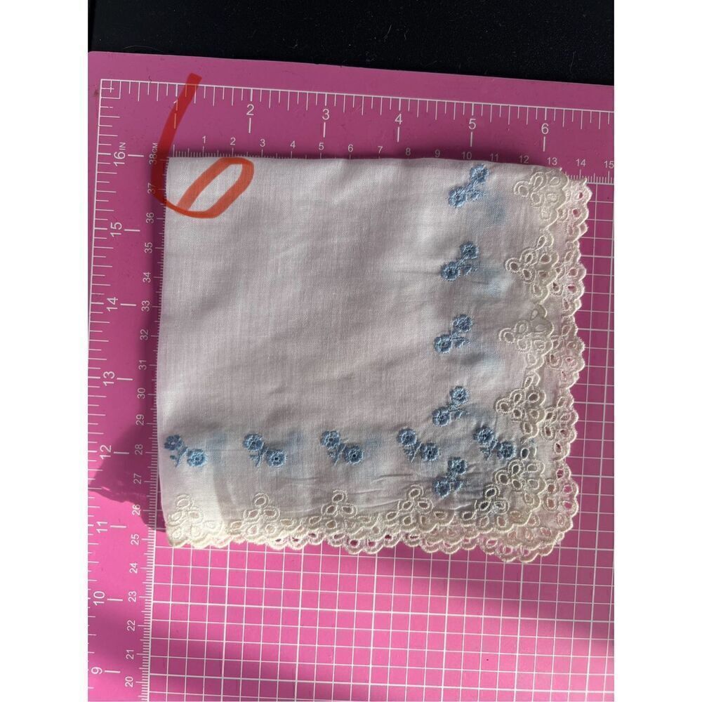 Vintage Handkerchiefs  - Picture 4 of 8